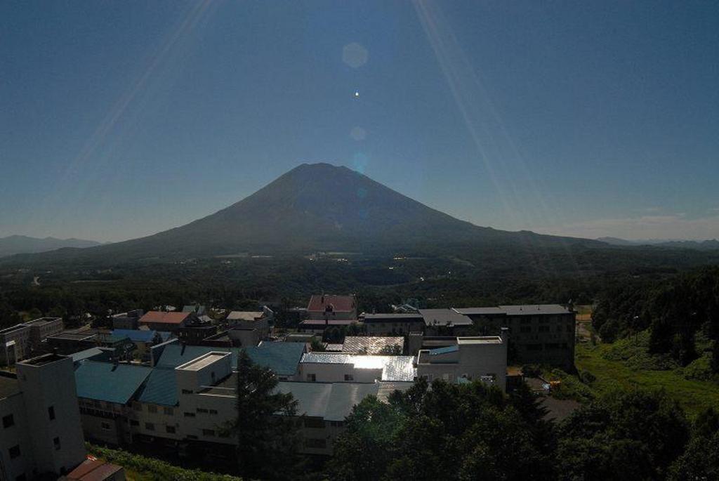 Hotel Niseko Alpen Kutchan Exterior photo